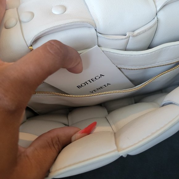 BOTTEGA CASETTE PURSE - EXCELLENT CONDITION! - Picture 6 of 8